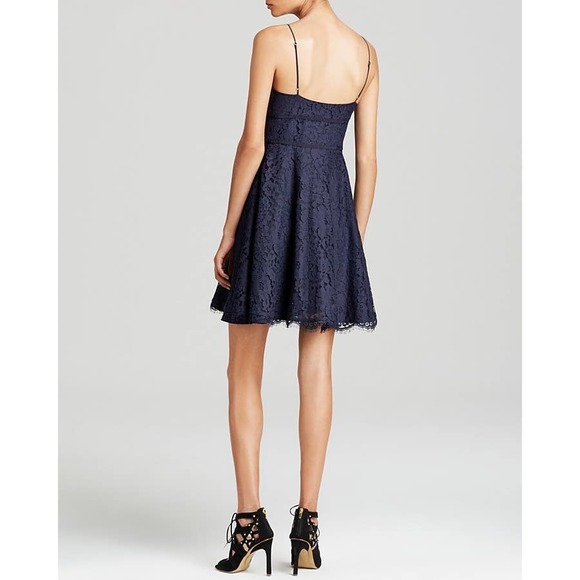 Joie Mini Dress XS Navy Blue Lace V-Neck A-Line Damasia Cocktail Party - Picture 4 of 12